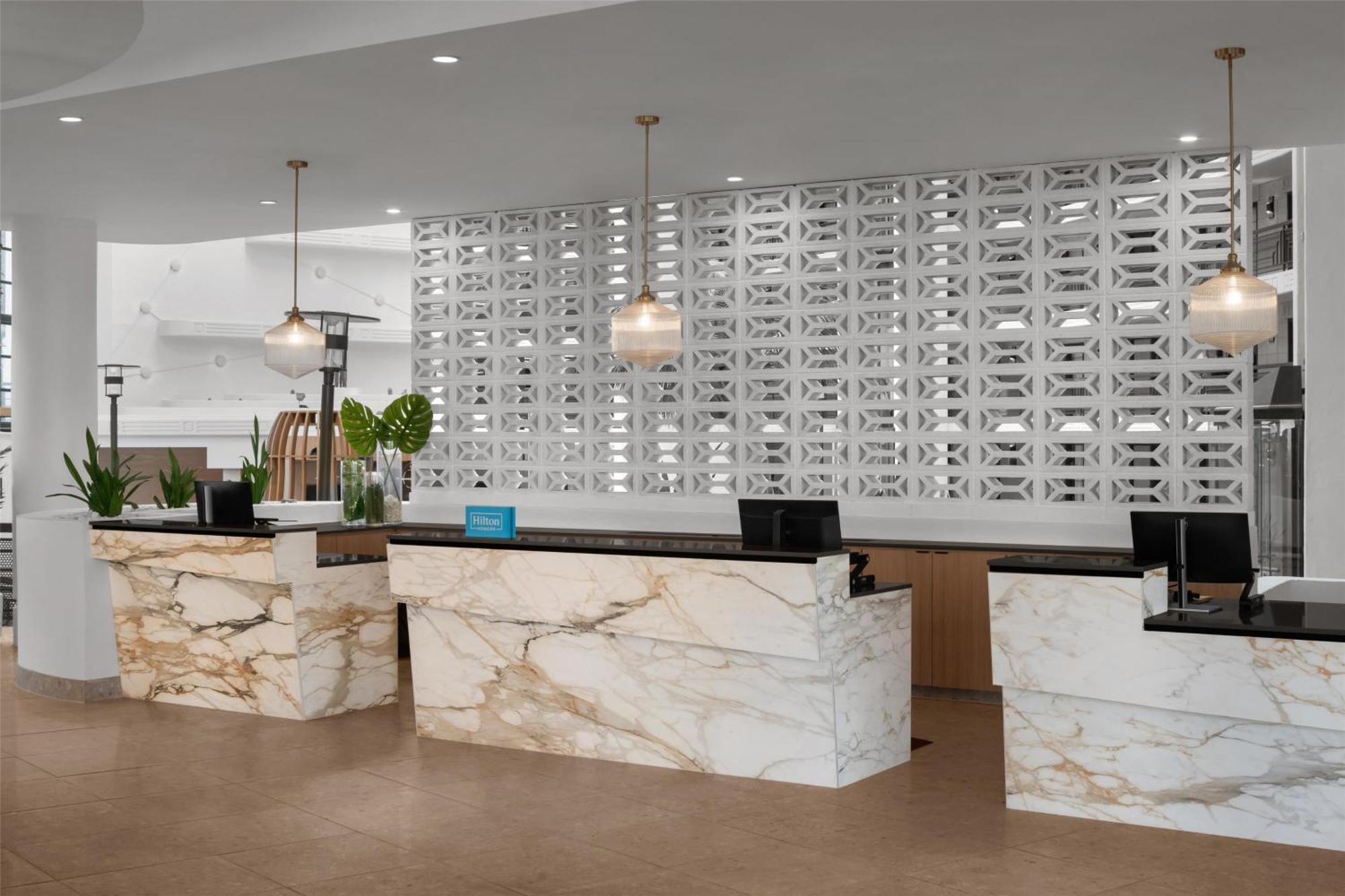 Hotel Embassy By Hilton Biltmore