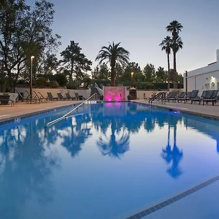 Embassy Suites By Hilton Phoenix Biltmore 